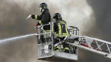 I vigili del fuoco sull’autoscala