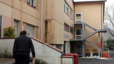 Vandali all'assalto della palestra scolastica