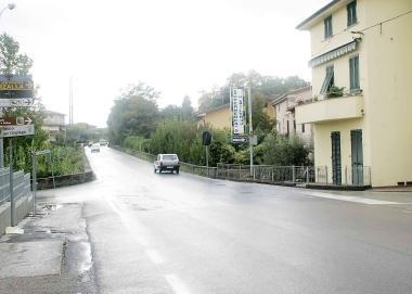 Un tratto di via Lucchese