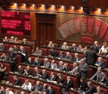Il 20 settembre il governo &egrave; stato battuto cinque volte alla Camera su alcuni emendamenti relativi agli spazi verdi 