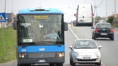 Un bus del Copit che serve i ragazzi quarratini che studiano a Pistoia