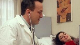 <b>MEDICI. </b>Un dottore con un paziente (Foto d’archivio)