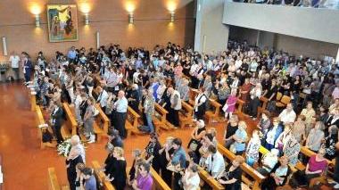 Due momenti del funerale di Lorenzo