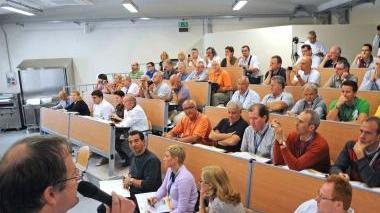 A sinistra Massimo Pegoraro a fianco una lezione di Piero Capecchi