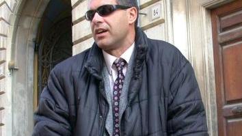 Il giudice Carlo Cardi con la sua fedele bicicletta