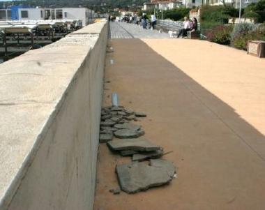 «La passeggiata del porto è in stato di abbandono»