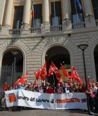E il "pubblico" non assorbe più