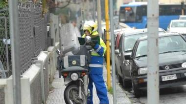 Ritardi nella consegna della posta e file agli sportelli anche ad Agliana