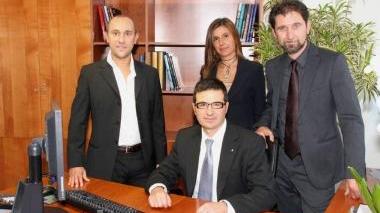 Il direttore Niccolò Donati al centro con il suo staff