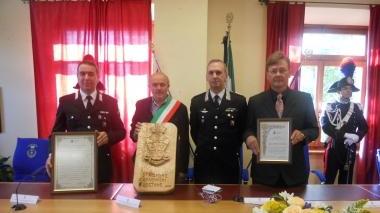 Danti insieme ai comandanti Melani Volpe e Carloni
