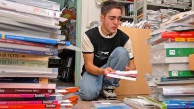 Ecco il bando per ricevere un contributo sull’acquisto dei libri di scuola