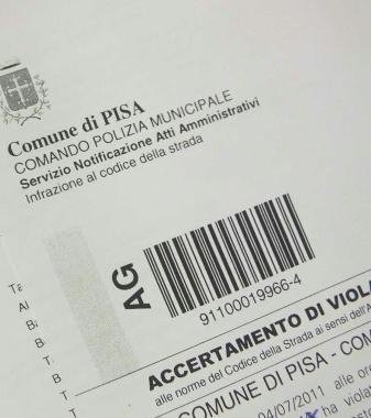 La notifica di una multa della polizia municipale 