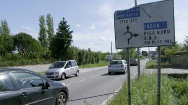 Trovato morto im macchina in una strada di Cisanello
