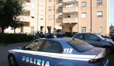 Spacciatore inseguito dalla polizia e arrestato.