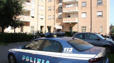 Spacciatore inseguito dalla polizia e arrestato.
