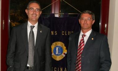 Da sinistra Fontana e Villani, sotto il tavolo della presidenza 