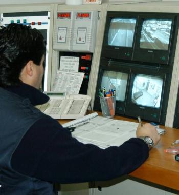 Un centrale operativa dei vigilantes 