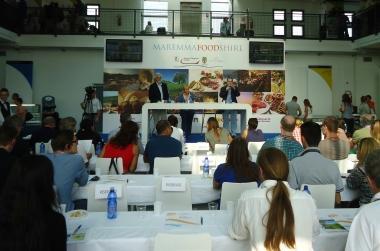 <b>UN INCONTRO </b>nei padiglioni di Maremma Food Shire 