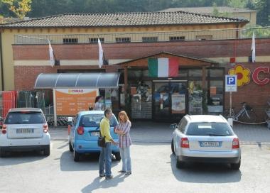 Il supermercato Conad e lamministratore Diego Bacci 