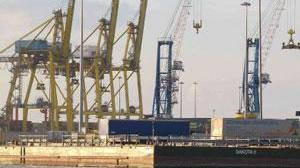 Abuso d'ufficio per il pontone noleggiato, chiusa l'inchiesta su Port Authority