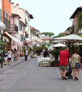 Unimmagine del centro urbano di Forte dei Marmi  