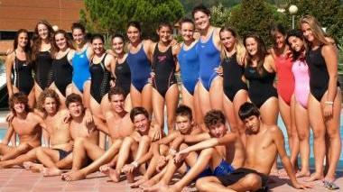 I componenti della squadra Categoria del Nuoto Valdinievole al via della nuova stagione agonistica