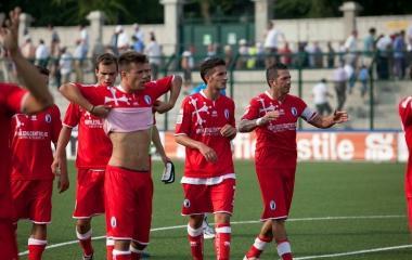 Due fasi della gara dei nerazzurri sul campo della Pro Vercelli 