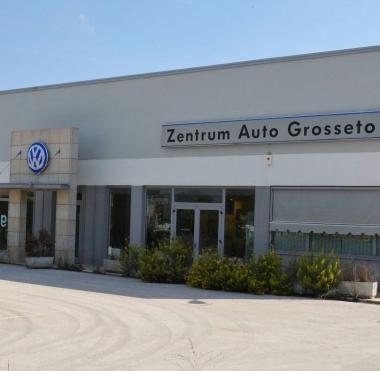 <b>ZENTRUM AUTO </b>Il capannone &egrave; allasta per poco pi&ugrave; di un milione di euro  
