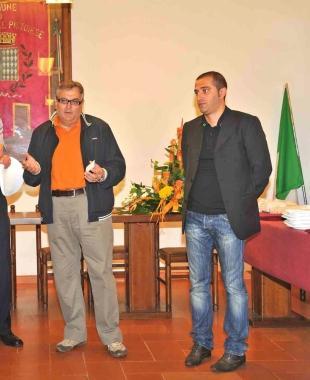 A destra Gianfilippo Catalano A sinistra il sindaco Renzo Mochi 