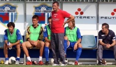 Mister Gianluca Colonnello e la panchina azzurra nella gara di domenica scorsa col Montichiari 