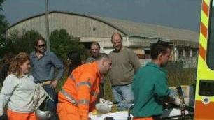 Vani i soccorsi dei volontari di un’ambulanza (archivio)