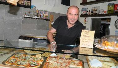 «Se mi fanno chiudere, m'incateno» Pappamondo dichiara guerra ai ristoranti