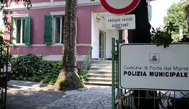 Rissa a colpi di spranga in un laboratorio di marmo, 4 denunciati