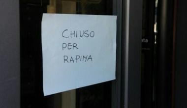 Banditi disarmati rapinano la Banca popolare di Vicenza