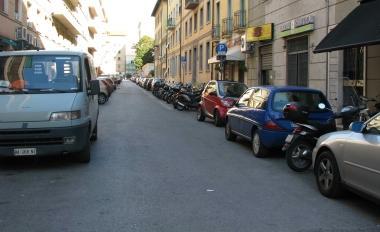 Uno scorcio di via dei Cavalieri 
