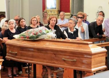 Alla chiesa di Santo Stefano in tanti a dire addio a Gino anima del volontariato in città