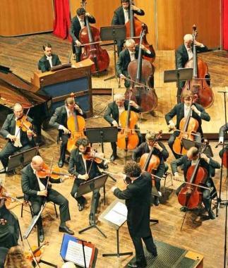LOrchestra regionale della Toscana diretta dal maestro Carlo Goldstein 