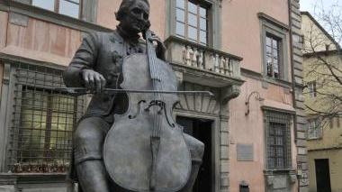L’istituto musicale Boccherini in piazza del Suffragio (Vip)