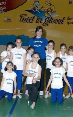 Un gruppo del twirling 