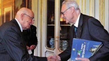 Il presidente Napolitano con Giovanni Ballarini