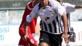 L’attaccante Filippo Scardina farà coppia in avanti con Cesarini. Proveranno a creare grattacapi alla difesa di Taranto