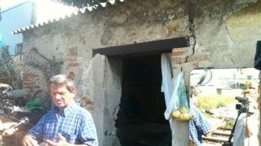 <b>VIVERE NELL’AMIANTO. </b>Il rumeno amico della famiglia che sta nella baracca