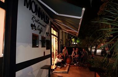 Locali pubblici aperti di notte: con la manovra si tornerebbe allantico 