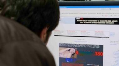 <b>IMMAGINI PORNO.</b> Foto piccanti su Internet