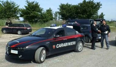 Raffica di furti a Tirrenia: ladri in azione negli appartamenti e in un bar