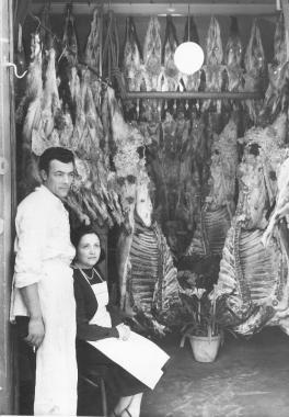 La vecchia Macelleria Bessi cartolina da via Mazzini