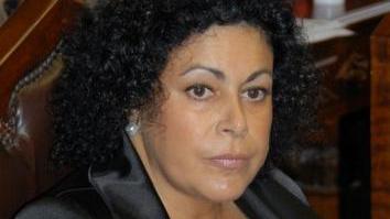 <b>IL DOLORE.</b> Della dirigente scolastica Anna Maria Carbone che seguiva da anni il ragazzino a destra la scuola media di Manciano