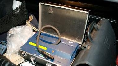 Un etilometro utilizzato dalle forze dell’ordine