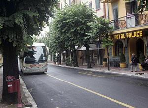 Turista investita da un pullman in viale Bicchierai