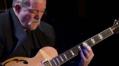 Il chitarrista jazz John Abercrombie